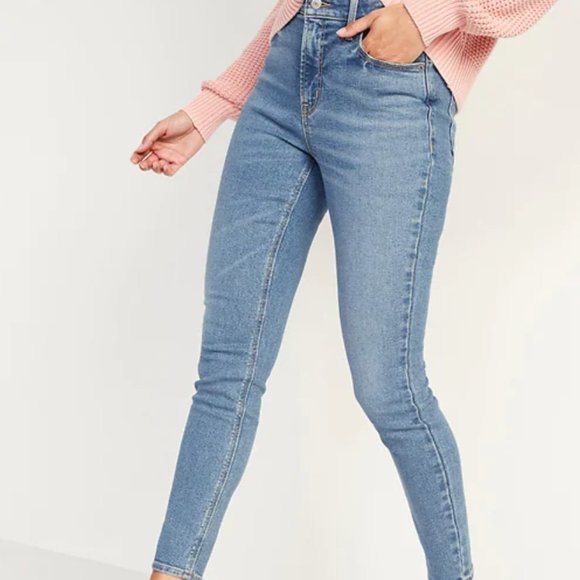 Old Navy Denim - New with Tags Old Navy High-Waisted Rockstar Super Skinny Jeans for Women
